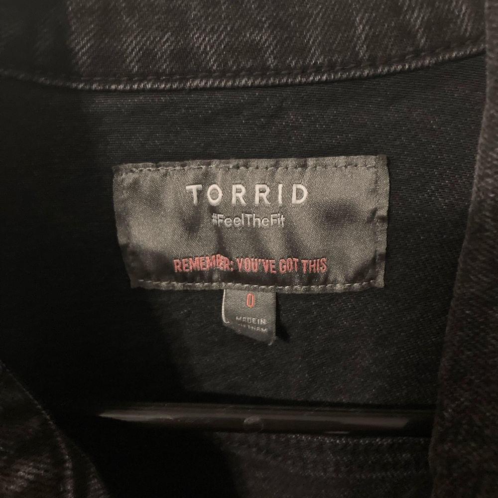 Torrid puff sleeve denim jacket - Picture 7 of 17